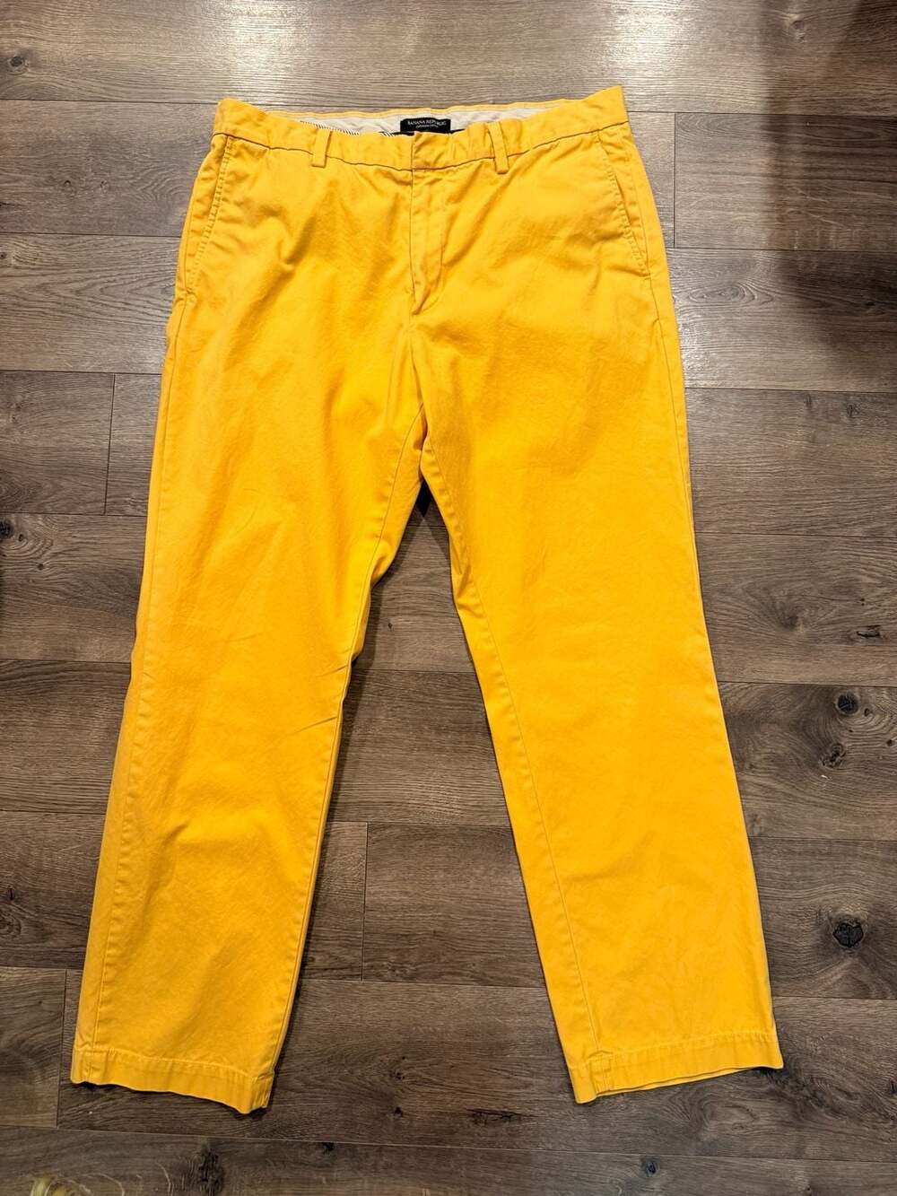 Banana Republic Emerson Chino Pants Men's 35x32 Yellow Cotton